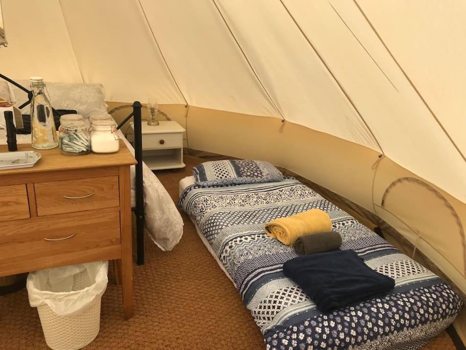 Cox Hill Glamping Badger Hotel Truro Ngoại thất bức ảnh